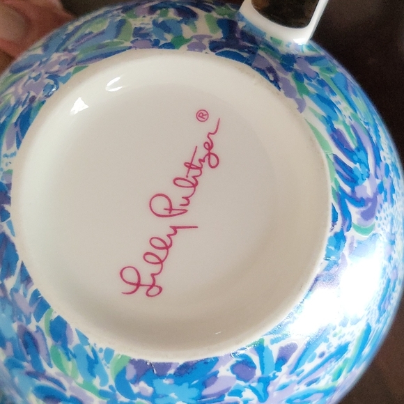 Lily Pulitzer mugs - Picture 3 of 4